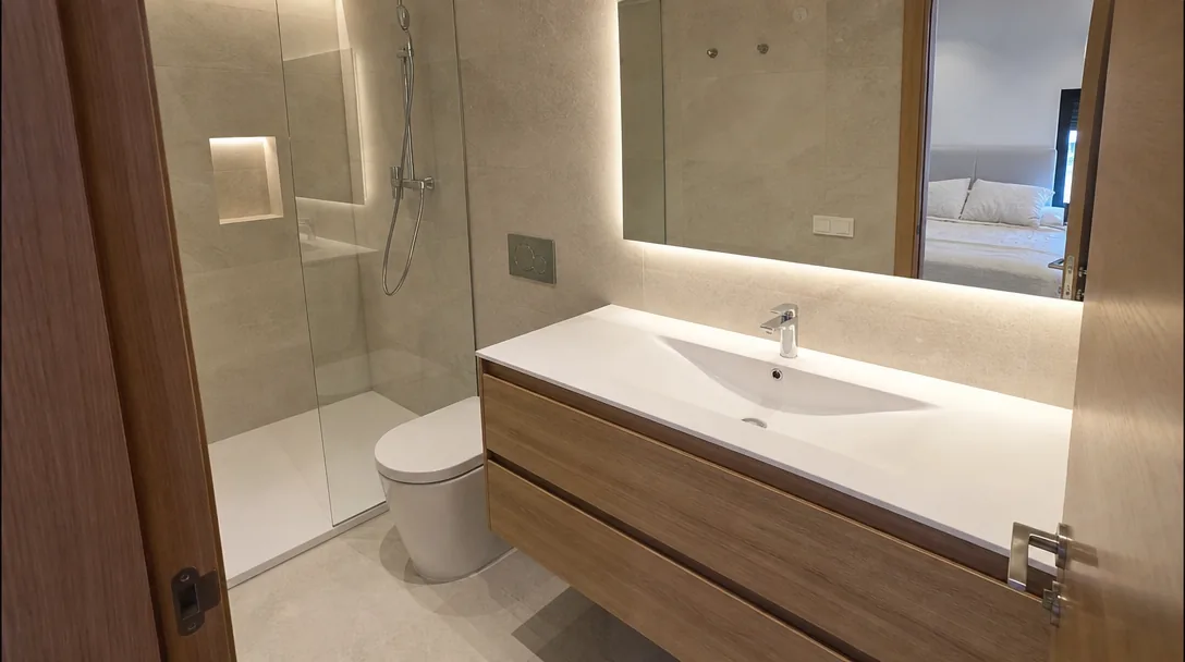 Baño reformado de estilo natural en Viladecans Baño reformado de estilo natural en Viladecans